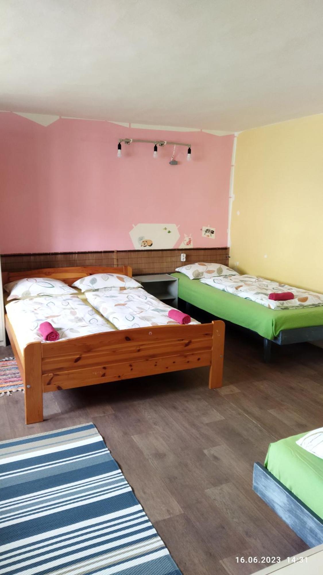 Lucky Cat Hotel Nova Lesna Room photo